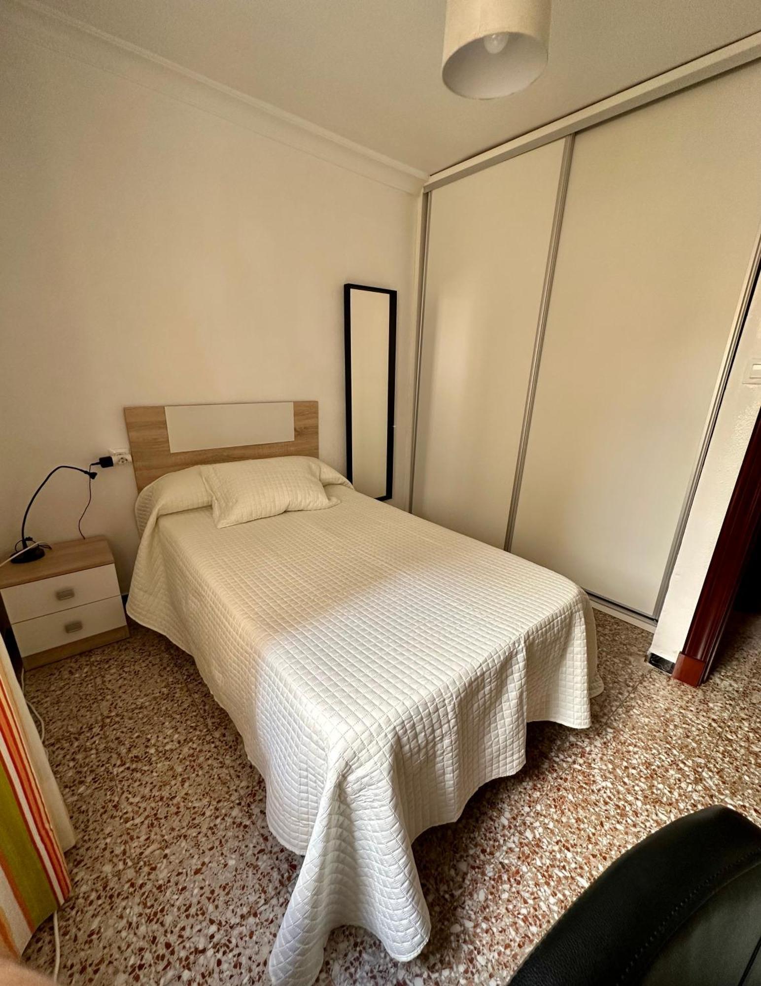 Precioso piso, 3 dormitorios, aire acondicionado Jerez de la Frontera Exterior foto